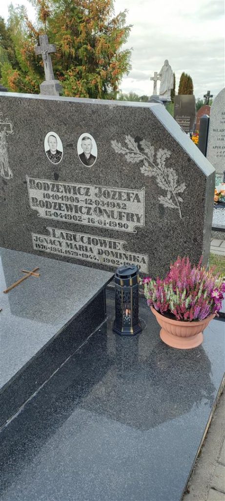 Fundacja Pochówek i Pamięć Podbrzezie, cmentarz tzw. "Stary"