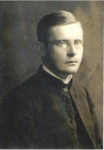 Fundacja Poch&oacute;wek i Pamięć image-1