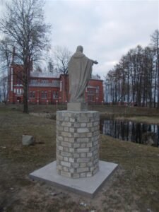 Fundacja Poch&oacute;wek i Pamięć FIGURA-JEZUSA-