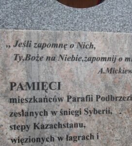 Fundacja Poch&oacute;wek i Pamięć 1 TREŚĆ TABLICY N