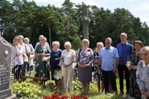 Fundacja Poch&oacute;wek i Pamięć 011-podbrzezie-krzyz-lagiernikom-fot.Marlena.Paszkowska