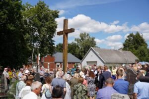 Fundacja Poch&oacute;wek i Pamięć 017-podbrzezie-krzyz-lagiernikom-fot.Marlena.Paszkowska