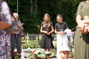 Fundacja Poch&oacute;wek i Pamięć 025-podbrzezie-krzyz-lagiernikom-fot.Marlena.Paszkowska