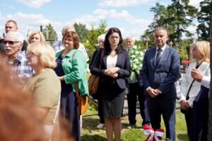 Fundacja Poch&oacute;wek i Pamięć 033-podbrzezie-krzyz-lagiernikom-fot.Marlena.Paszkowska