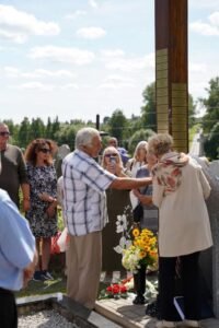Fundacja Poch&oacute;wek i Pamięć 037-podbrzezie-krzyz-lagiernikom-fot.Marlena.Paszkowska