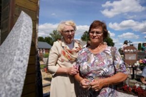 Fundacja Poch&oacute;wek i Pamięć 048-podbrzezie-krzyz-lagiernikom-fot.Marlena.Paszkowska