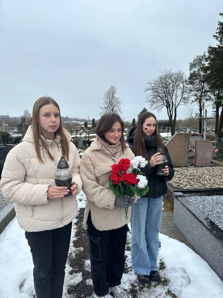 Fundacja Pochówek i Pamięć Inni pamiętają