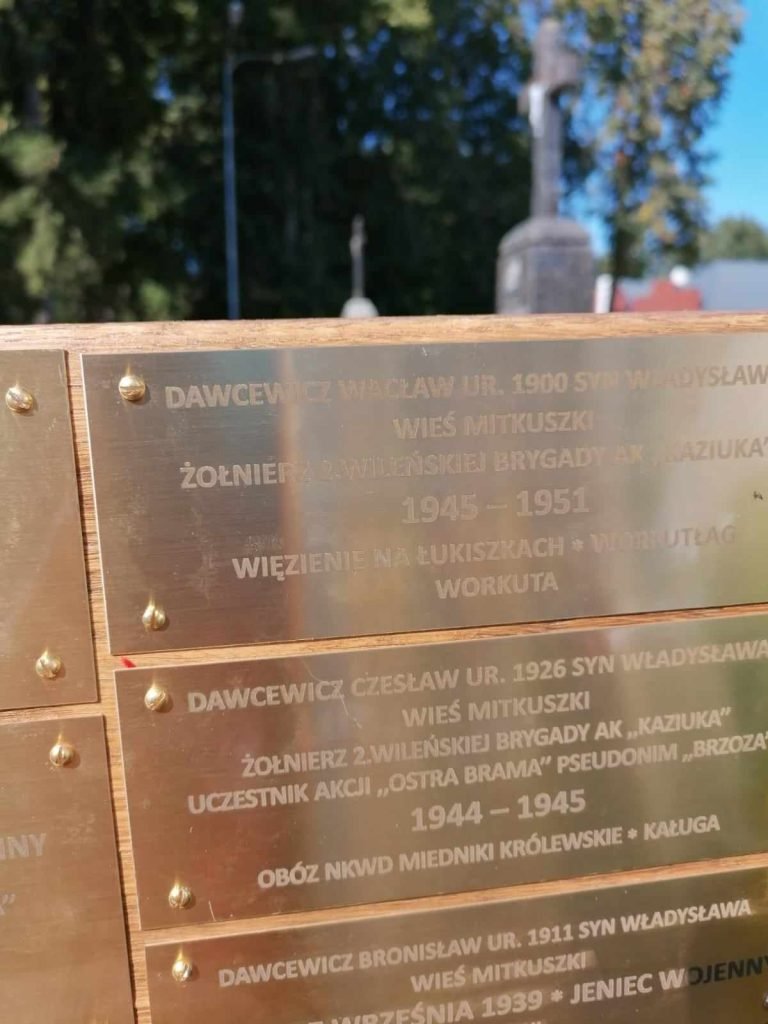 Fundacja Pochówek i Pamięć KARTKA Z KALENDARZA