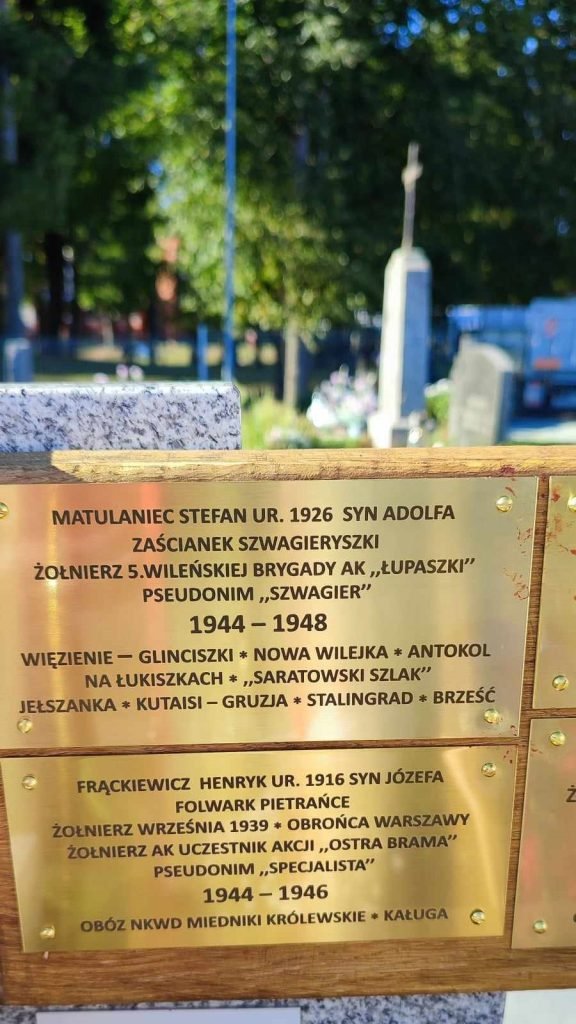 Fundacja Pochówek i Pamięć KARTKA Z KALENDARZA